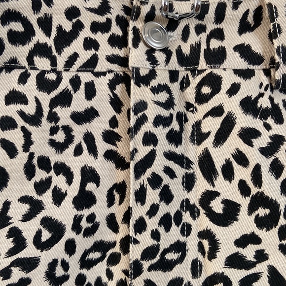 Short Tiger Animal Print Denim Mini Skirt Black & Tan No. One. Cares Size Small - Picture 2 of 5